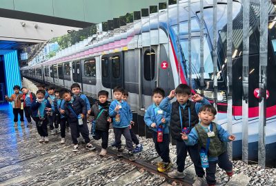 imgi_10_好長嘅列車呀-scaled